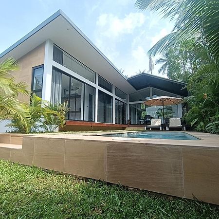 Villa Noon Hinkong Exteriör bild