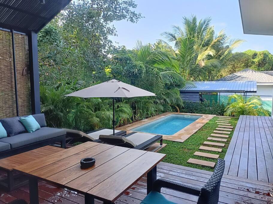 Villa Noon Hinkong Exteriör bild